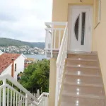 Ciovo Apartment *