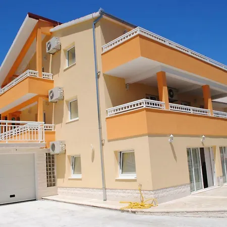 Ciovo Apartment