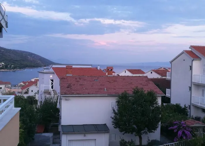 Ciovo Apartman *
