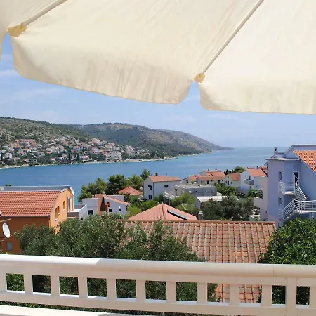 Ciovo Apartmán